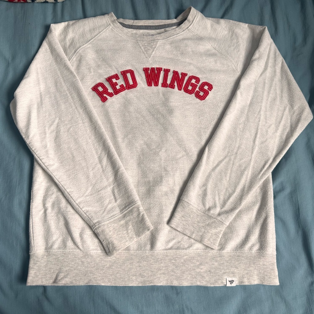 Red Wing Crewneck